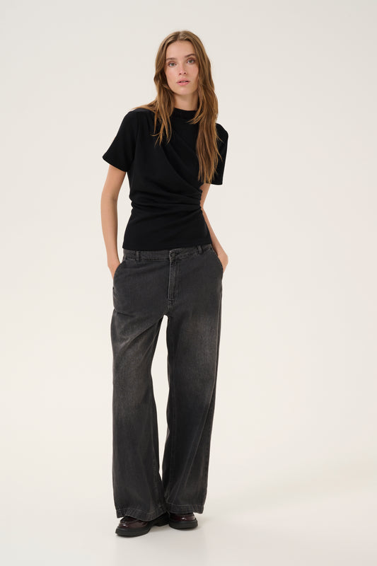 HelleMW Tee Black My Essential Wardrobe