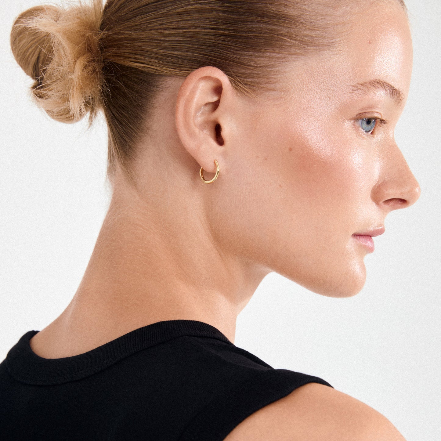 Nova Hoop Earrings Gold Pilgrim