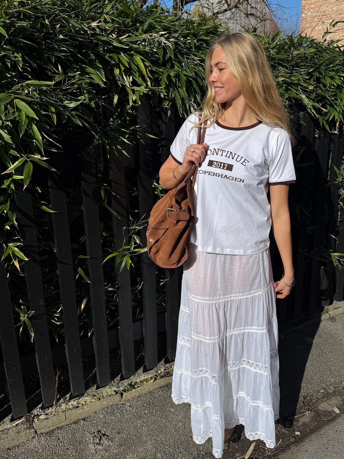 Dea T-shirt White/Brown Continue