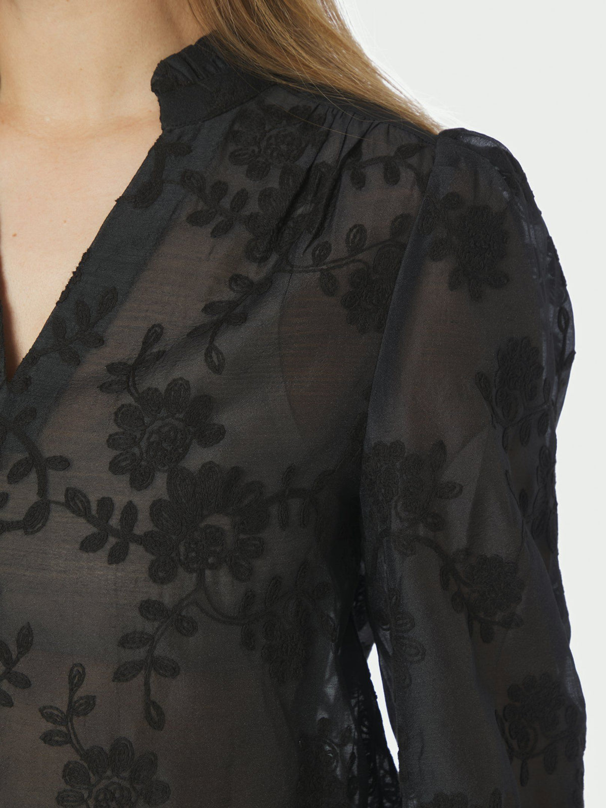 Amara Emb. Blouse Black Neo Noir