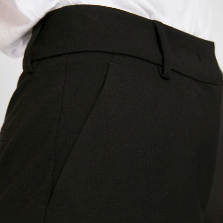 Dena Shorts 396 Black Five Units