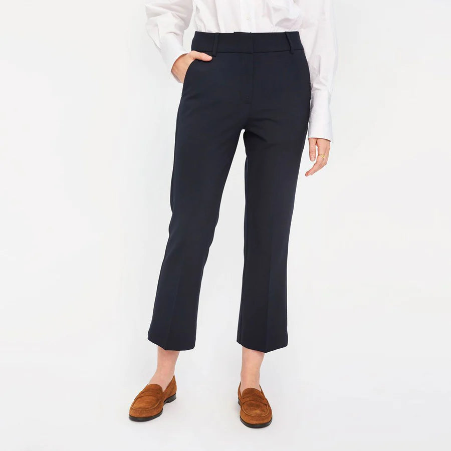 Clara Crop 285 Navy Five Units
