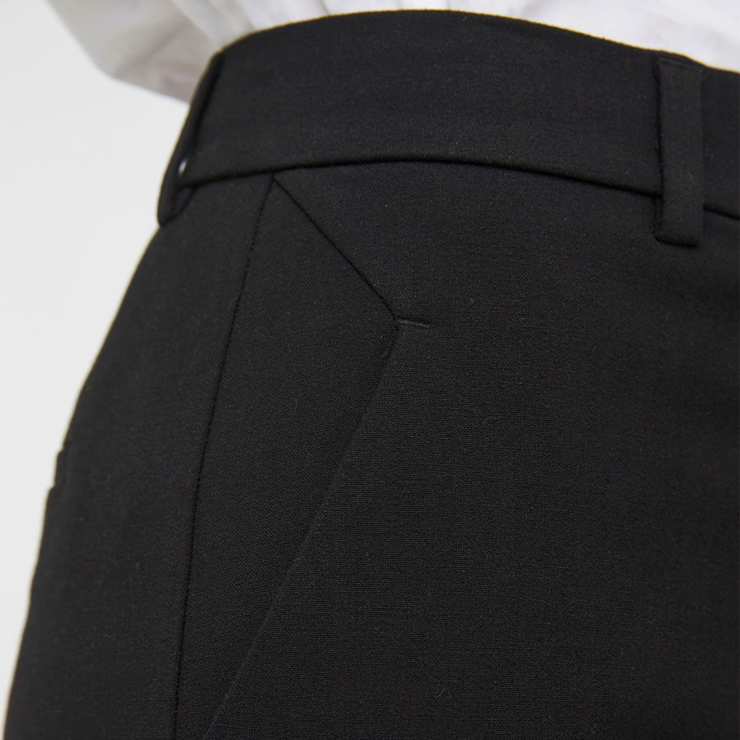 Kylie Crop 396 Black Five Units