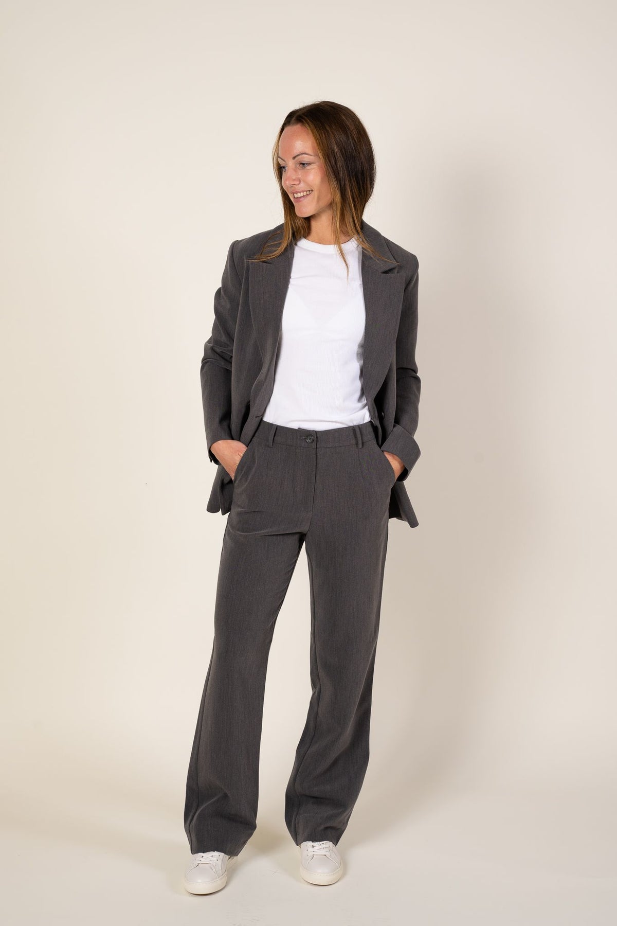 Peyton Pant Stretch Pant Charcoal Urban Pioneers