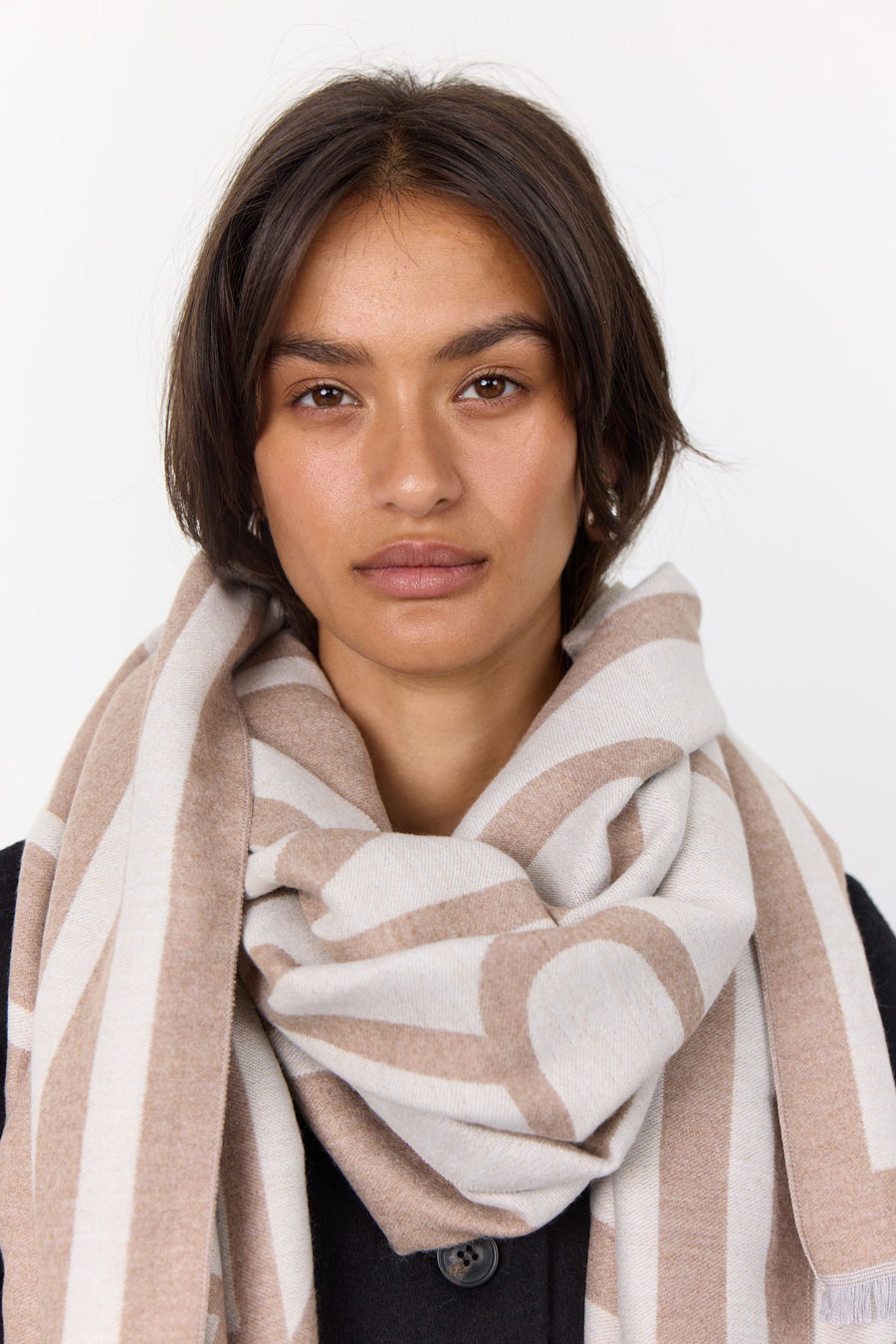 LR-Hartley 1 Scarf Taupe Gray Levete Room