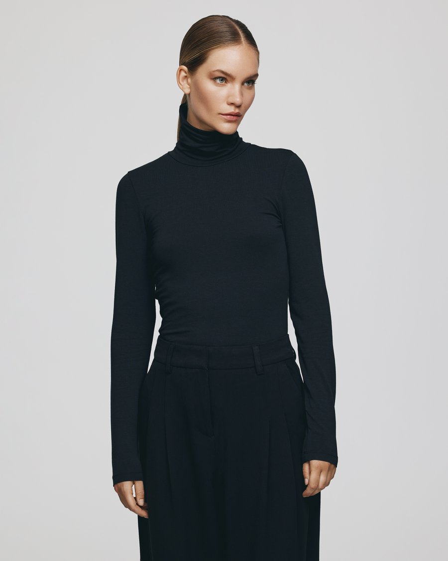 Betrina R LS Top Black MSCH