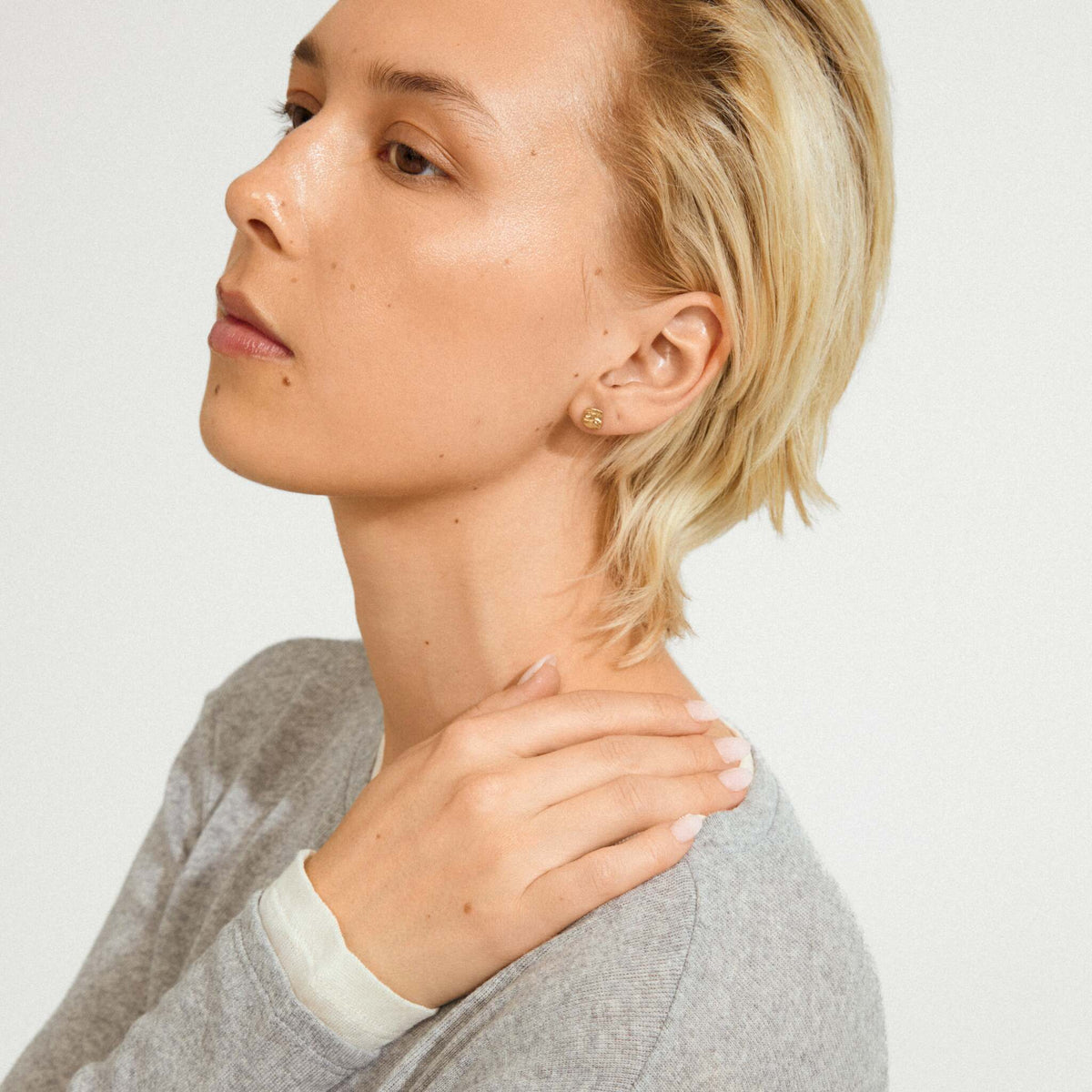 Sense Earrings Gold Pilgrim