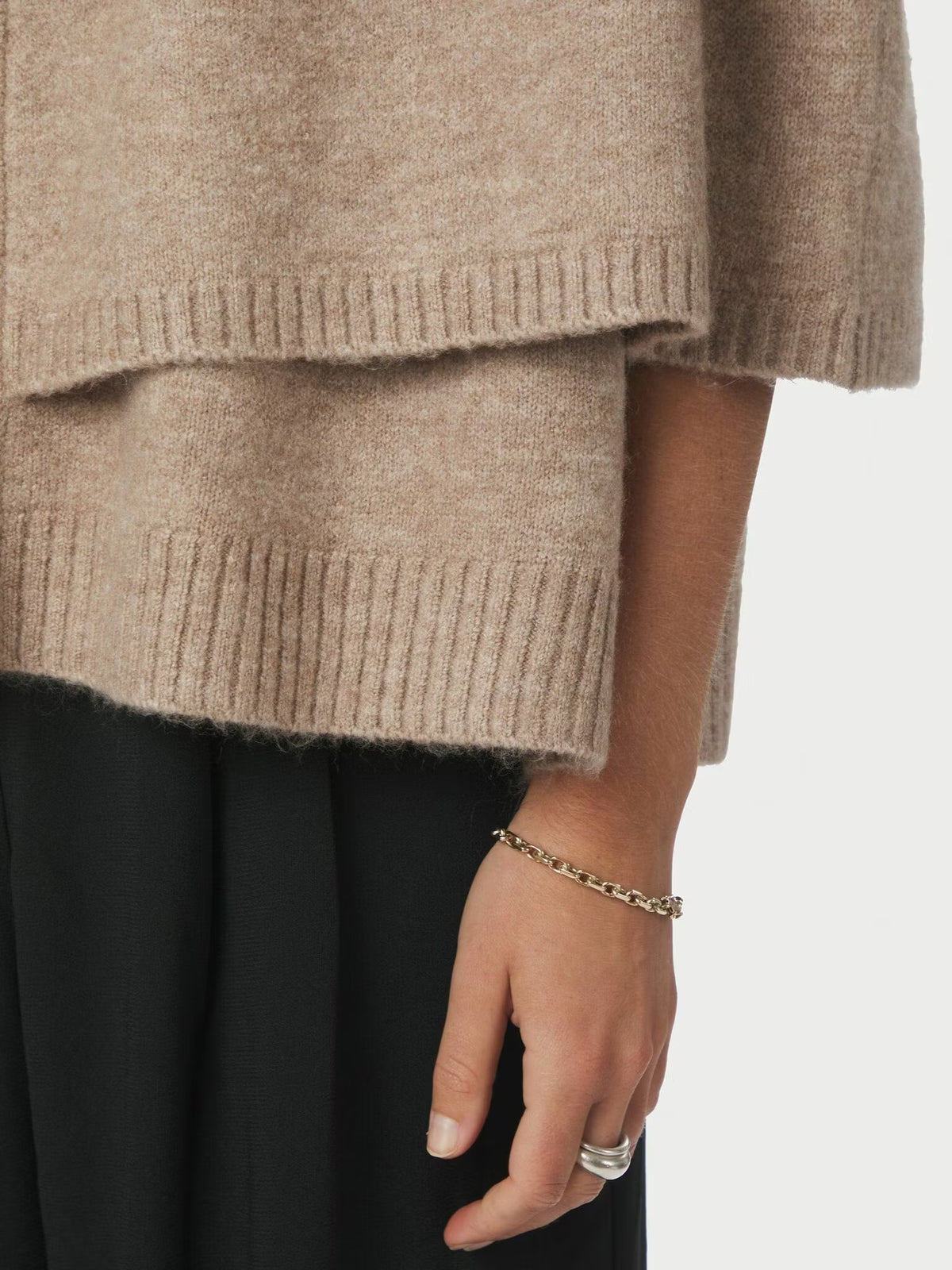 Josei Double Knit Cape Beige Melange Neo Noir