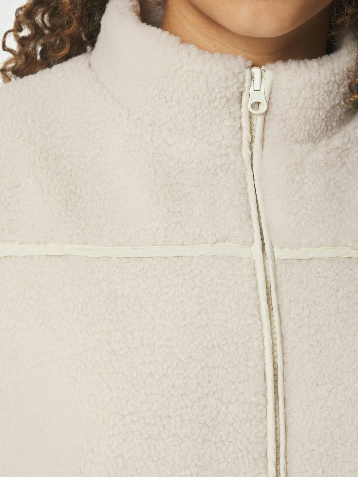 Scout Teddy Waistcoat Ivory Neo Noir