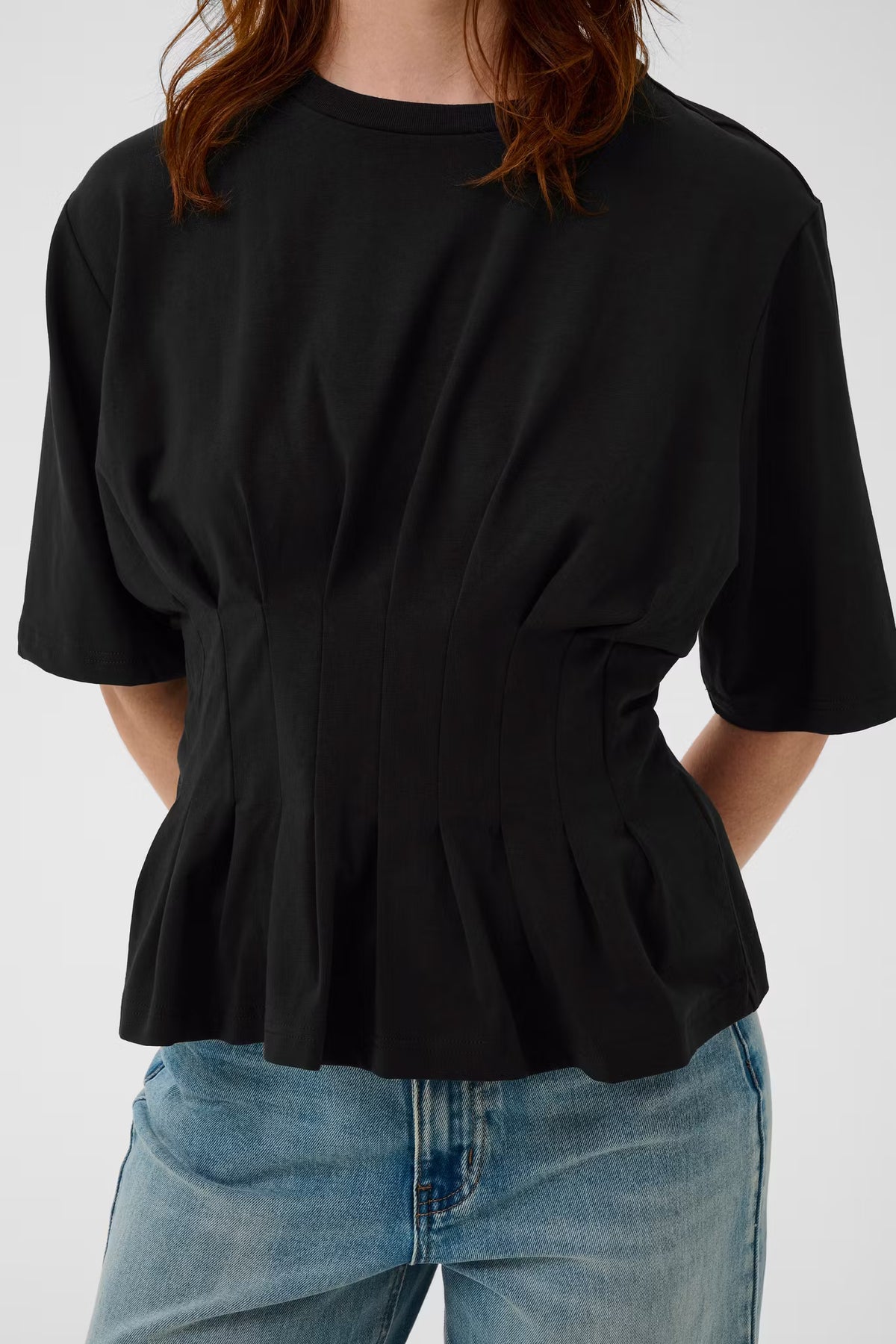 Inez T-shirt Black Gestuz