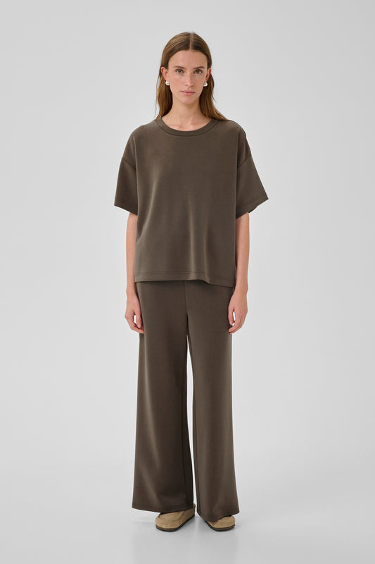 HelleMW EMB Boxy Tee Major Brown My Essential Wardrobe