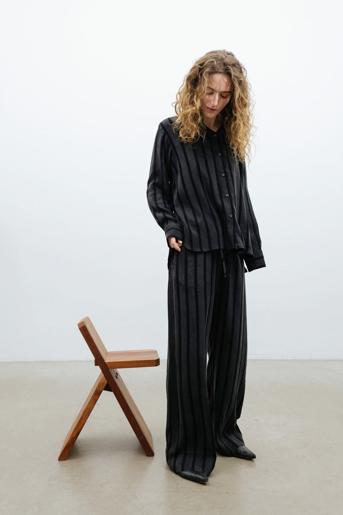Daily Shirt Black Stripe A Part of the Art
