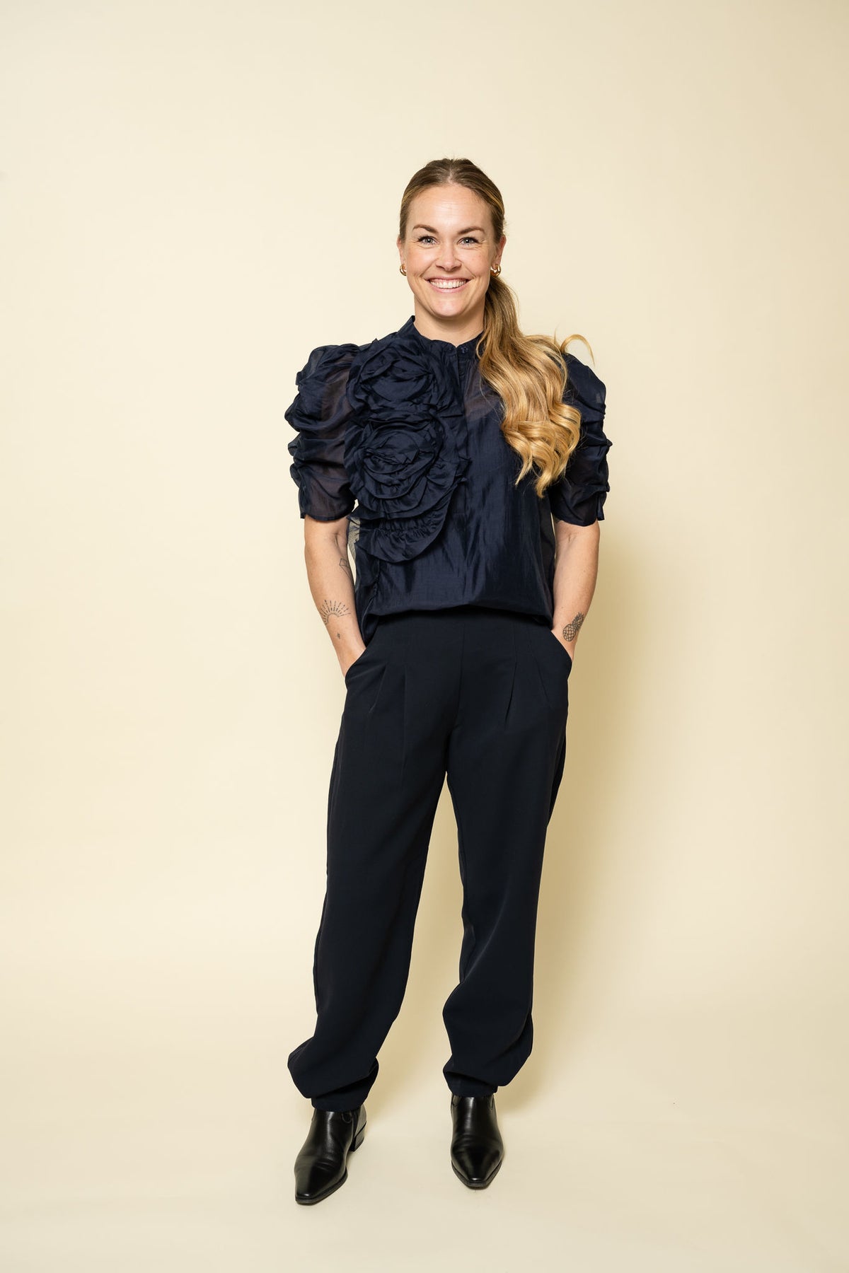 AnnsofiGO Blouse Navy Gossia