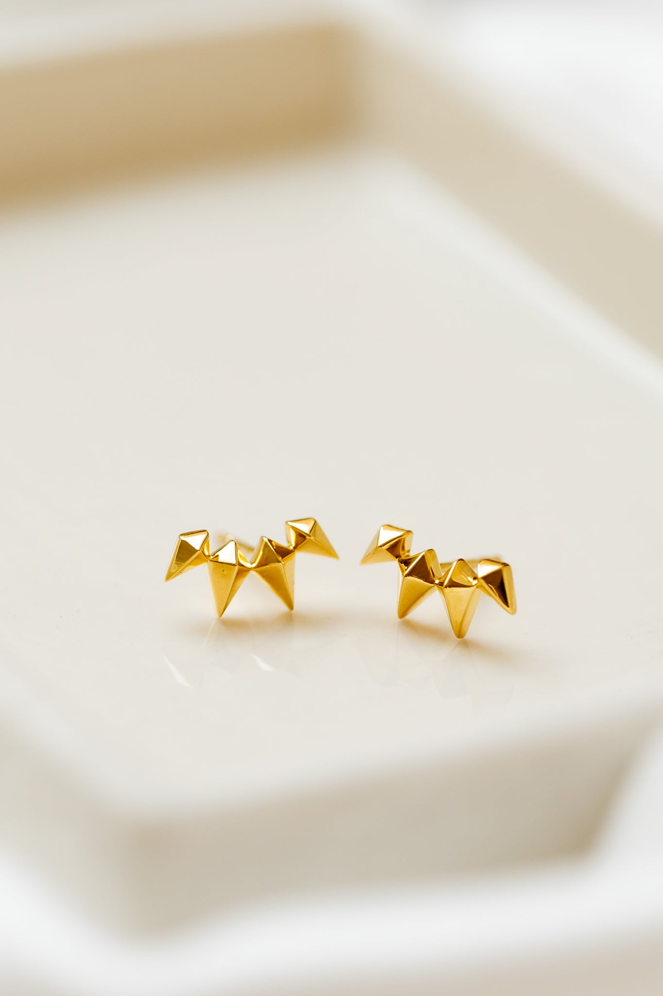 Uma Climber Earrings Gold Pilgrim