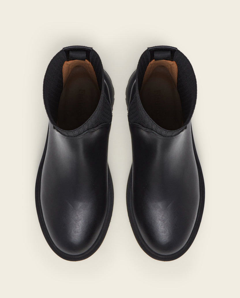 Aurora Black Leather Flattered