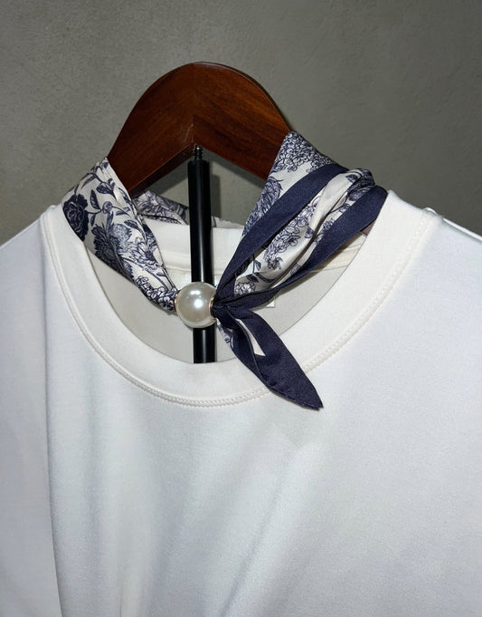 Magnetic Scarf Blue Floral The Shoelace Brand