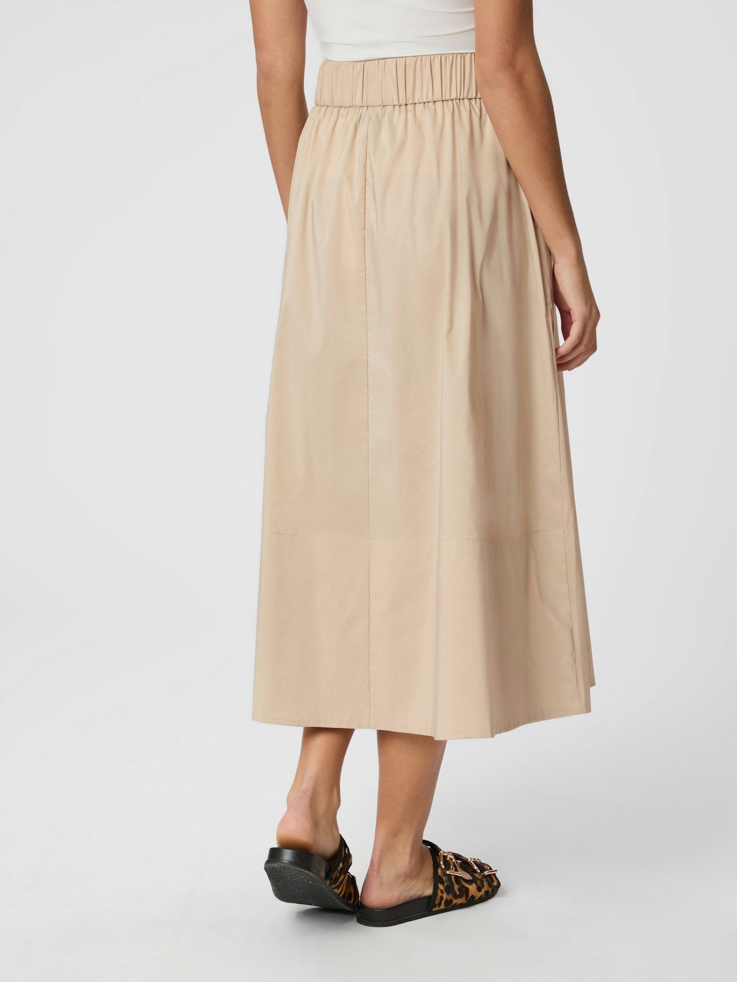 Yara Poplin Skirt Dark Sand Neo Noir