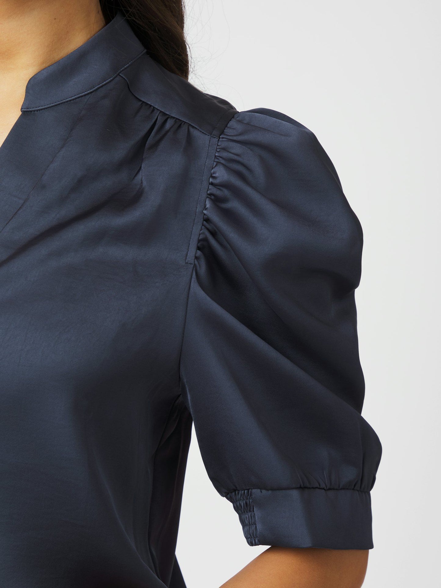 Roella Heavy Sateen Blouse Mignight Blue Neo Noir