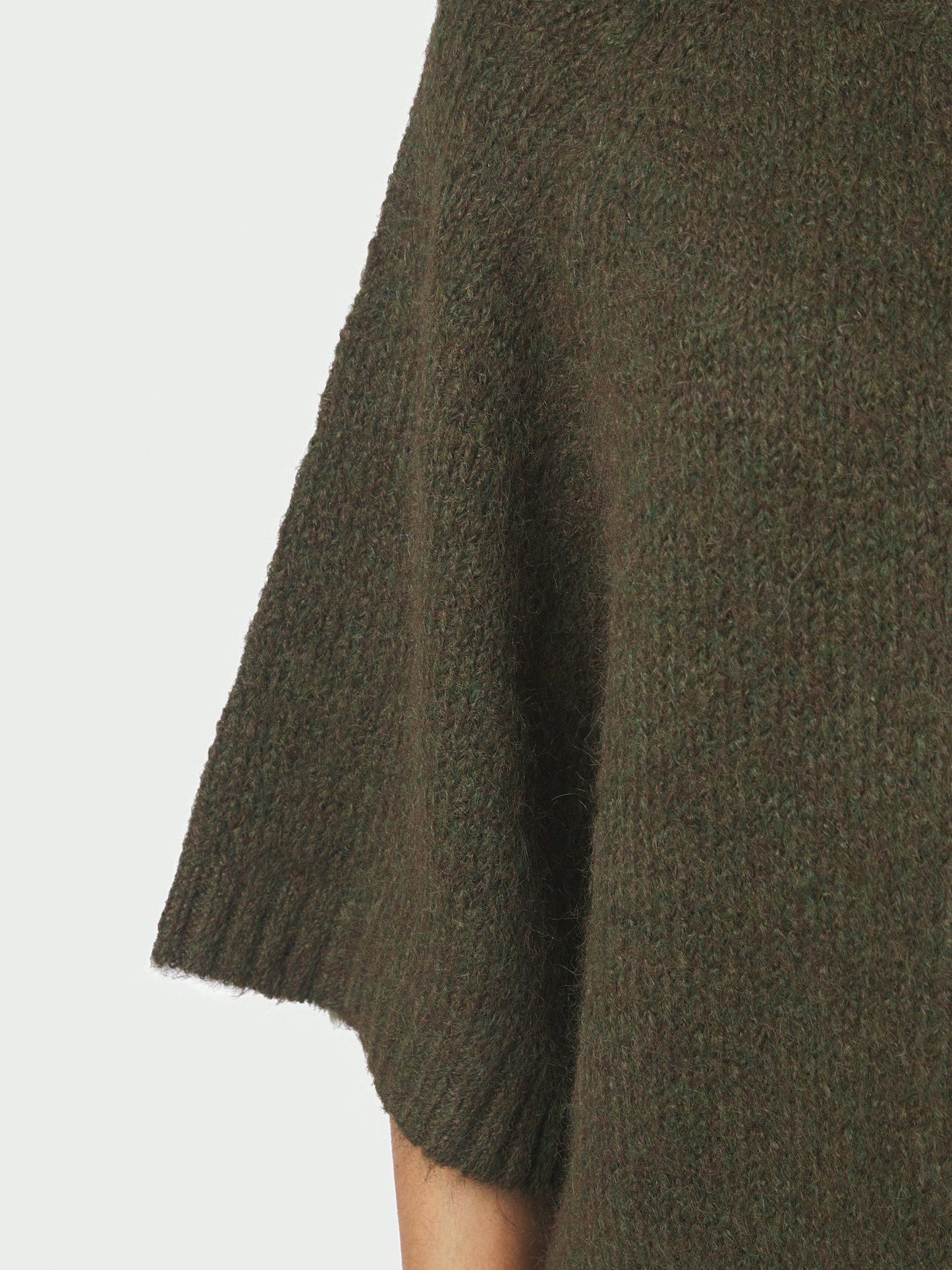 Benuta Fluffy Knit Cardigan Army Neo Noir
