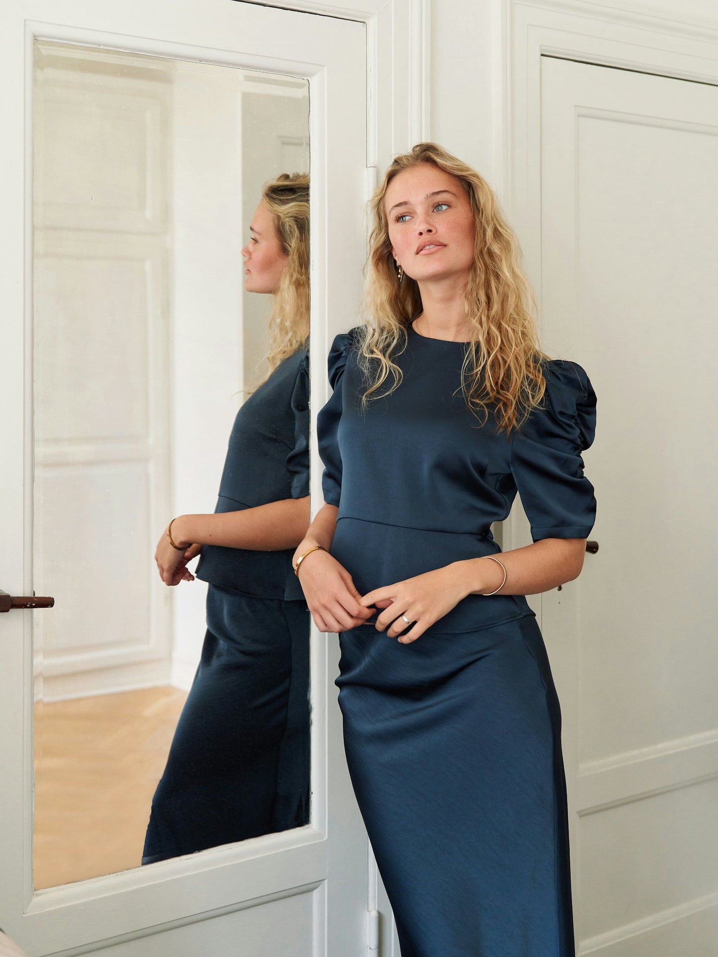 Benua Heavy Sateen Blouse Midnight Blue Neo Noir