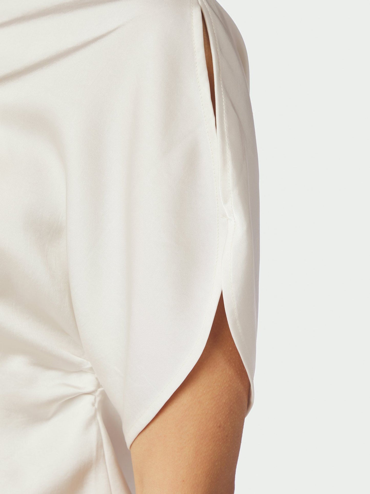 Anelle Heavy Sateen Blouse Pearl Neo Noir