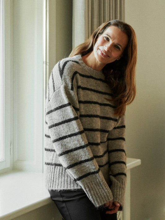 Roeme Fluffy Stripe Knit Beige Melange Neo Noir