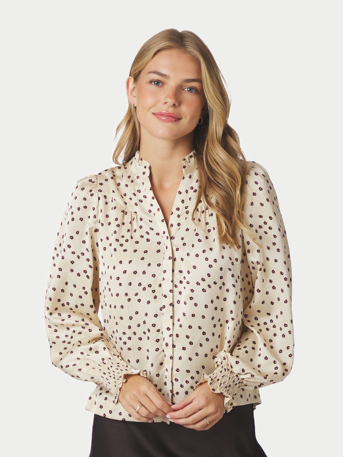 Astrida Flower Jacquard Blouse Creme Neo Noir