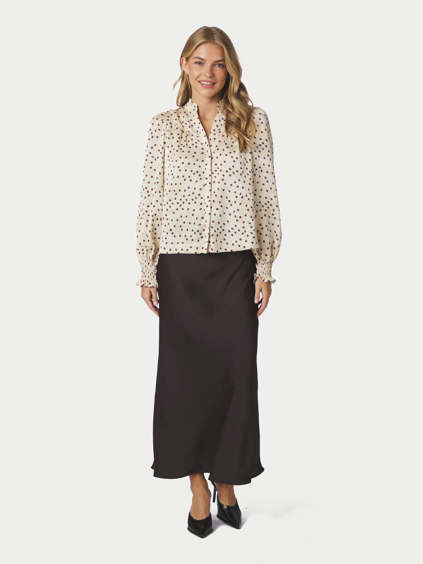 Astrida Flower Jacquard Blouse Creme Neo Noir