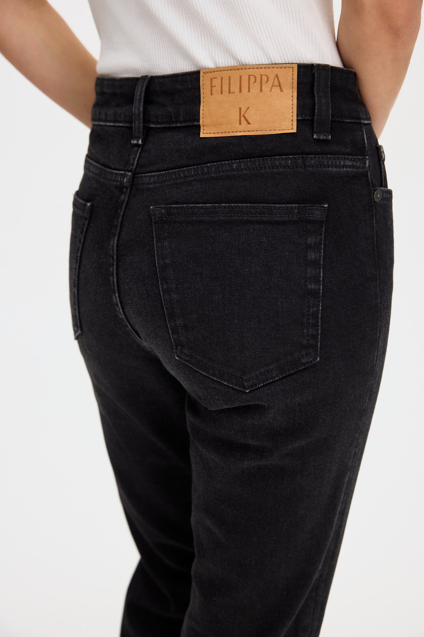 Stella Jeans Cropped Black Wash Filippa K