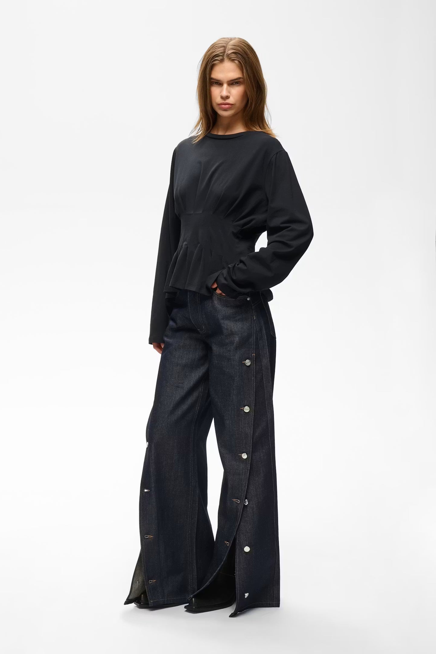 Inez LS Tee Black Gestuz