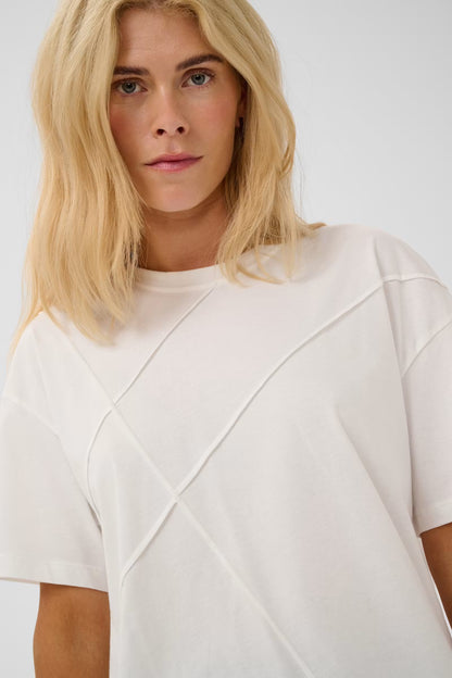 Stitch Amora T-Shirt Spring Gardenia/White Culture