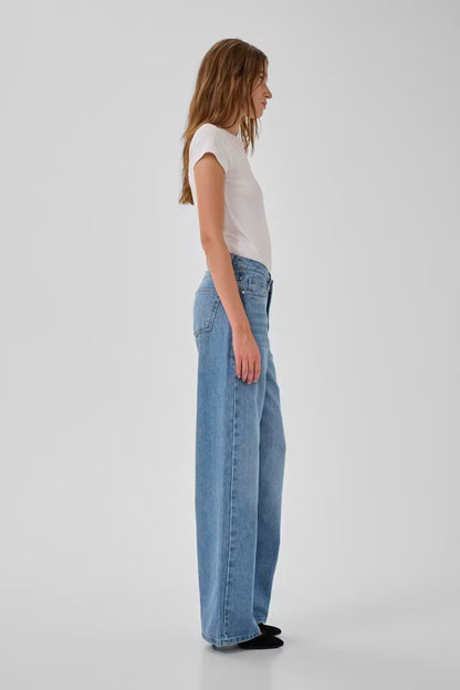The Louis 139 High Wide Jeans Medium Blue Retro Wash My Essential Wardrobe