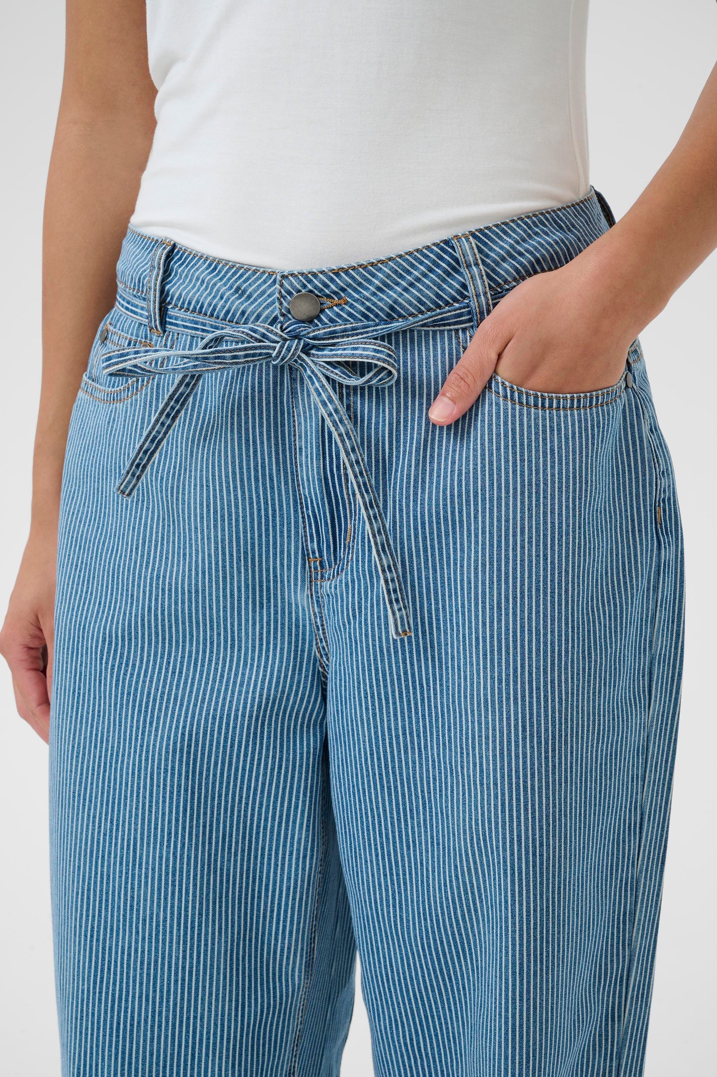 Ayna Barrel Pants Blue/White Stripe Culture
