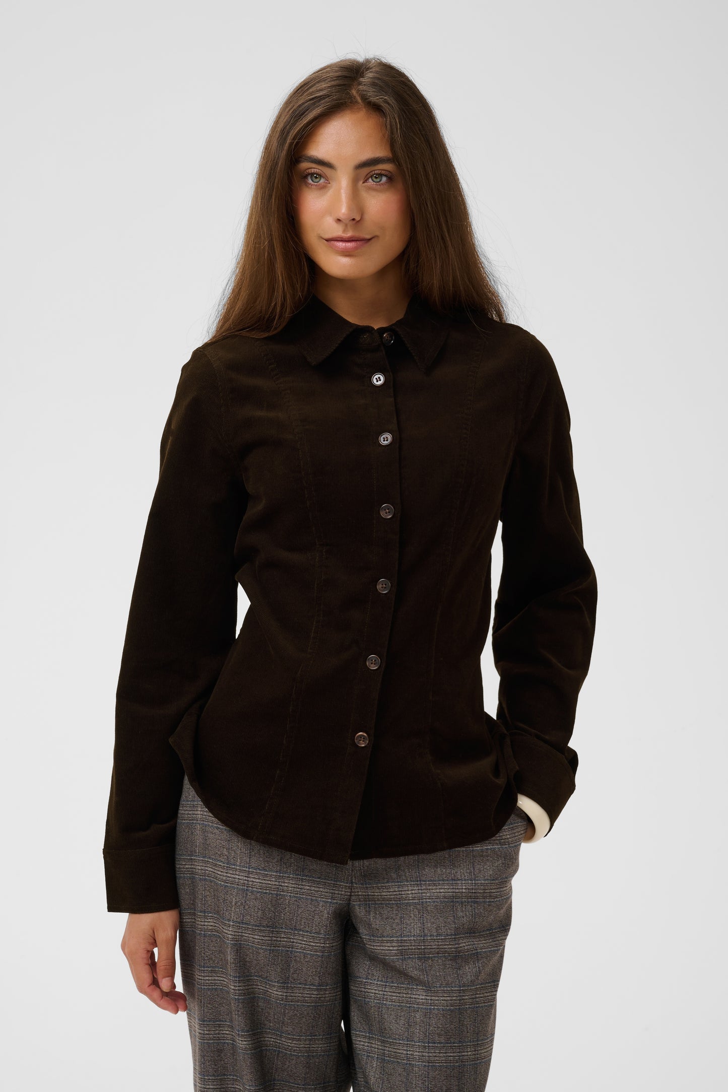 Betonia Rhaena Shirt Coffee Bean