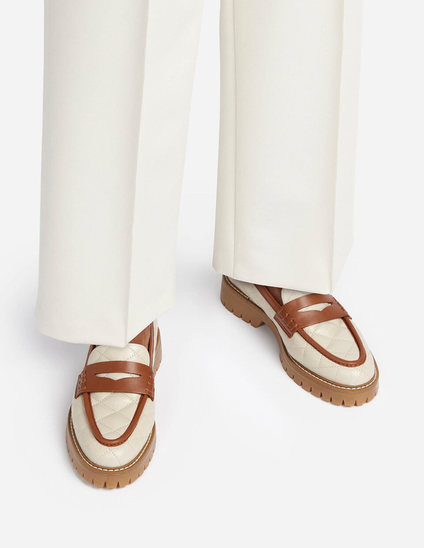 Signe Leather Creme/Caramel Flattered