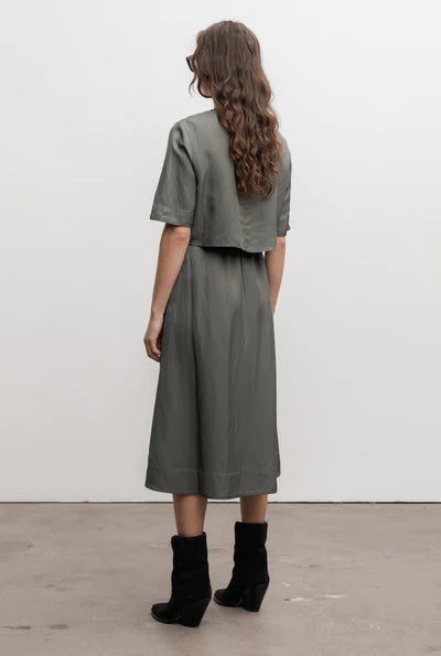 Pim Cropped Linen Tee Military Green Ahlvar Gallery
