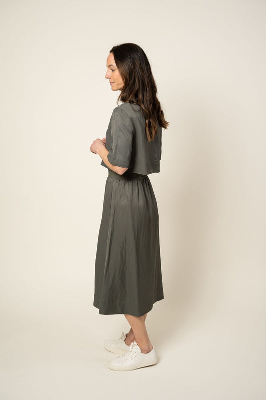 Pim Cropped Linen Tee Military Green Ahlvar Gallery