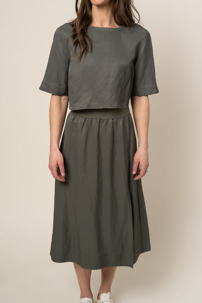 Pim Cropped Linen Tee Military Green Ahlvar Gallery