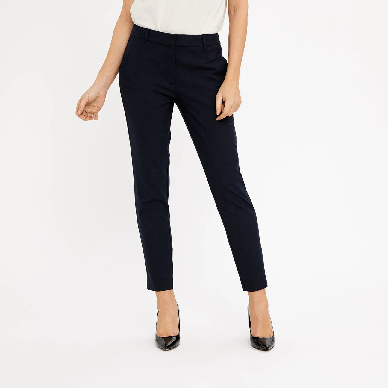 Kylie Crop 396 Midnight Five Units