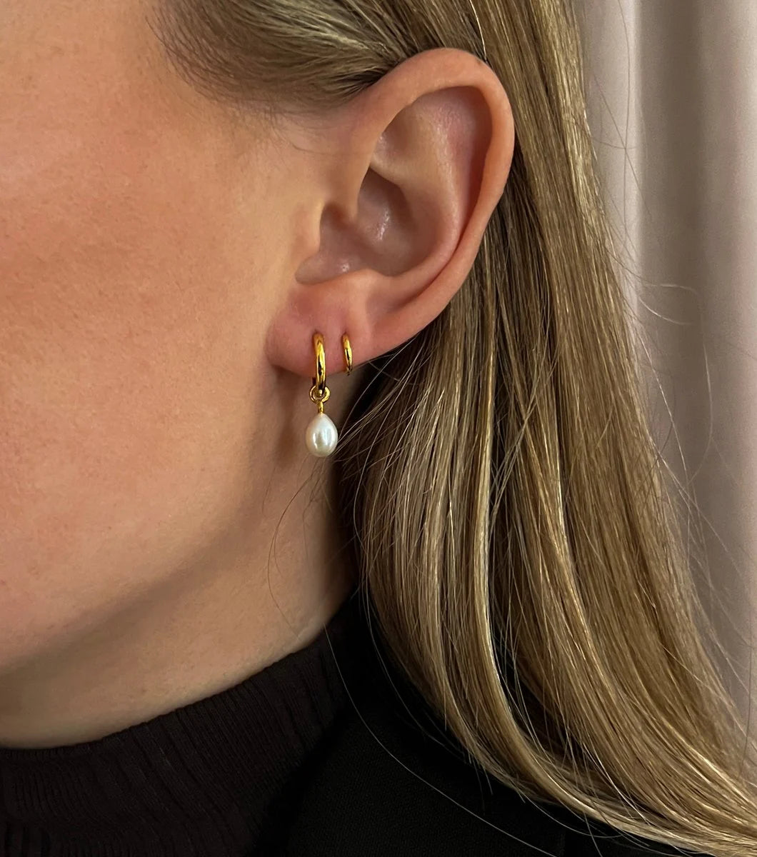 Treasure Pearl Hoops Gold Syster P