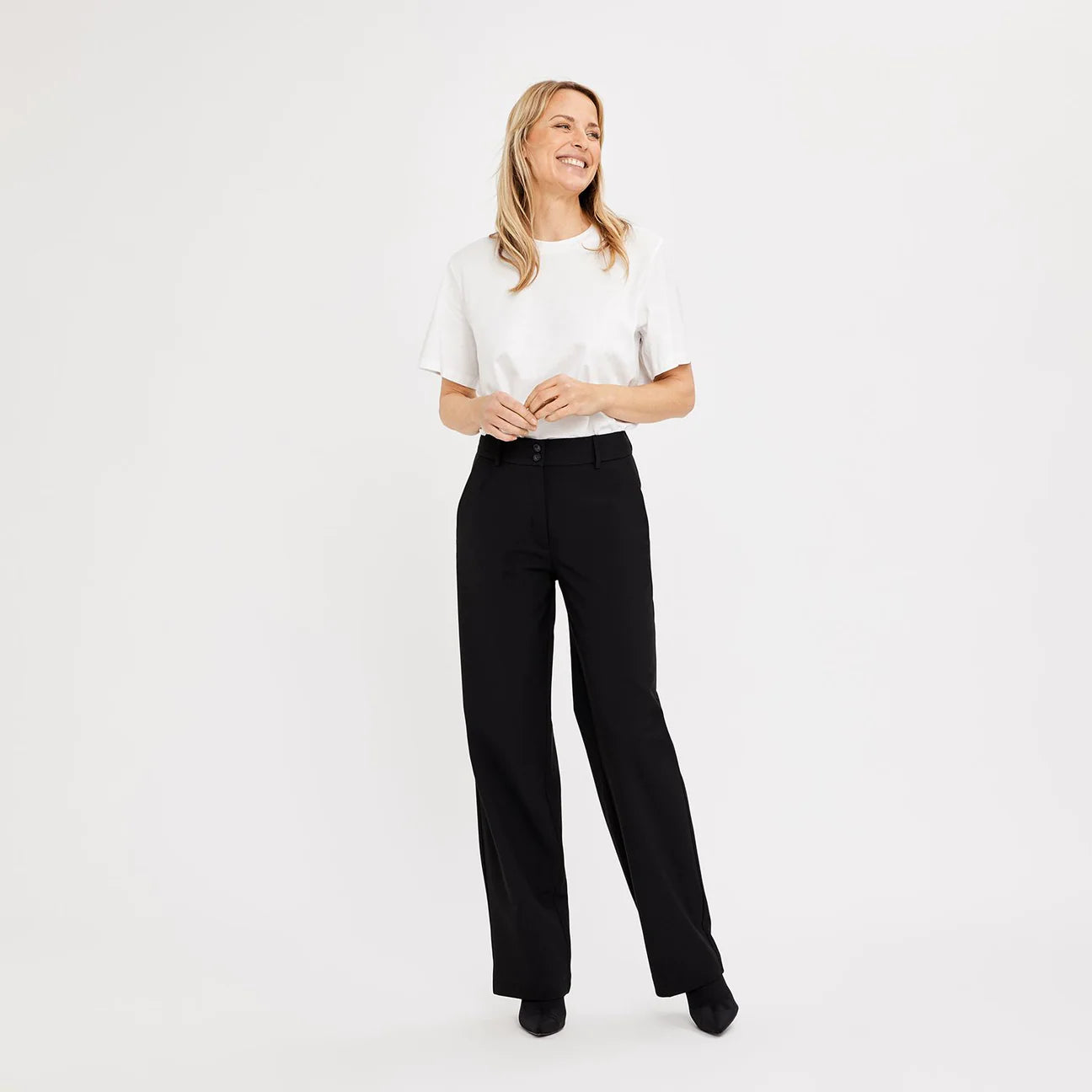 Sophia 285 Black Five Units
