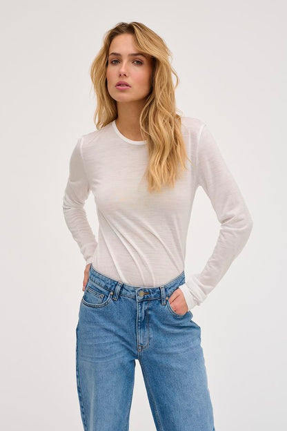 The Oneck Long Sleeve Off-White My Essential Wardrobe