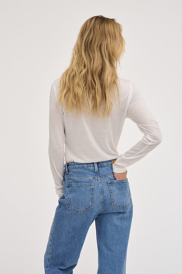 The Oneck Long Sleeve Off-White My Essential Wardrobe