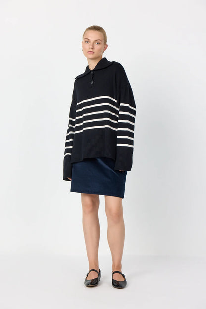 Danni Pullover Black Levete Room