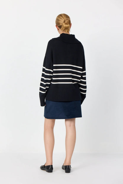 Danni Pullover Black Levete Room