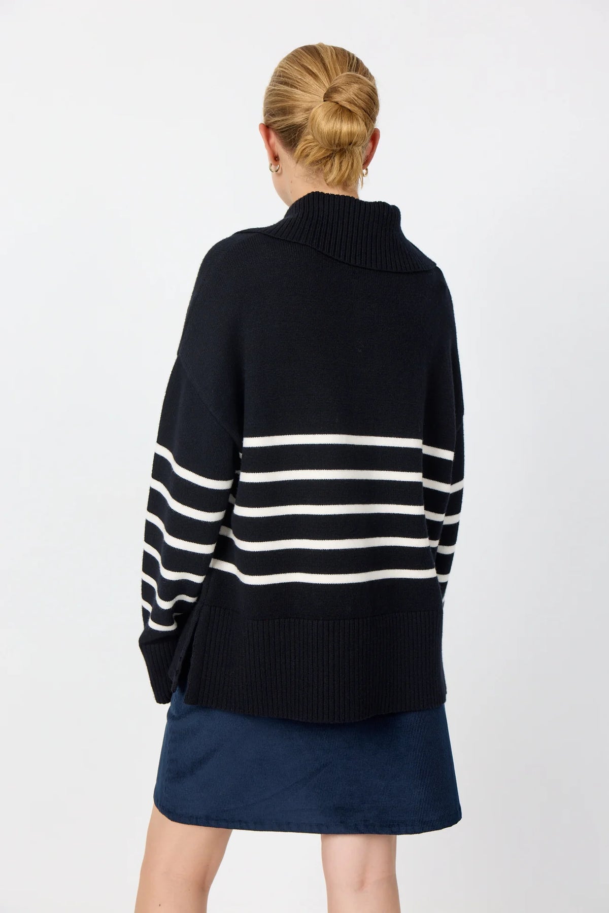 Danni Pullover Black Levete Room