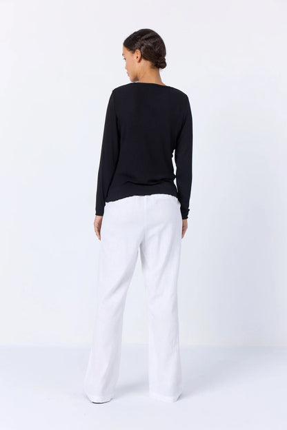 LR-Ika 4 Top Black Levete Room