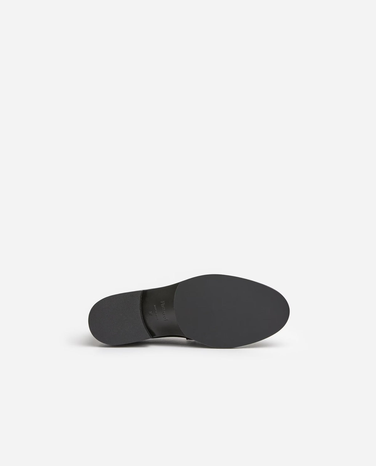 Sara Leather Black Flattered