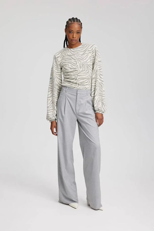 IriaGZ Blouse White Tiger Gestuz