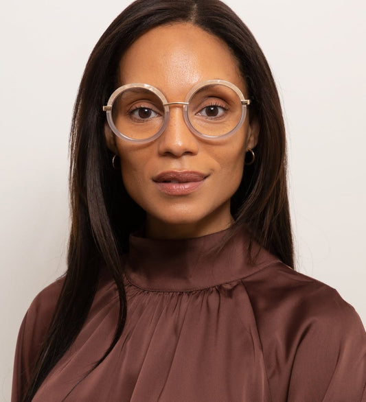Merle Readers Almond Glas Scandinavia